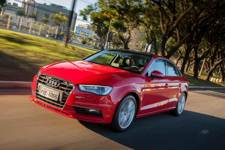  Audi A3 Sedan 1.8 T (8V) 2014 года  (фото 27 из 30)